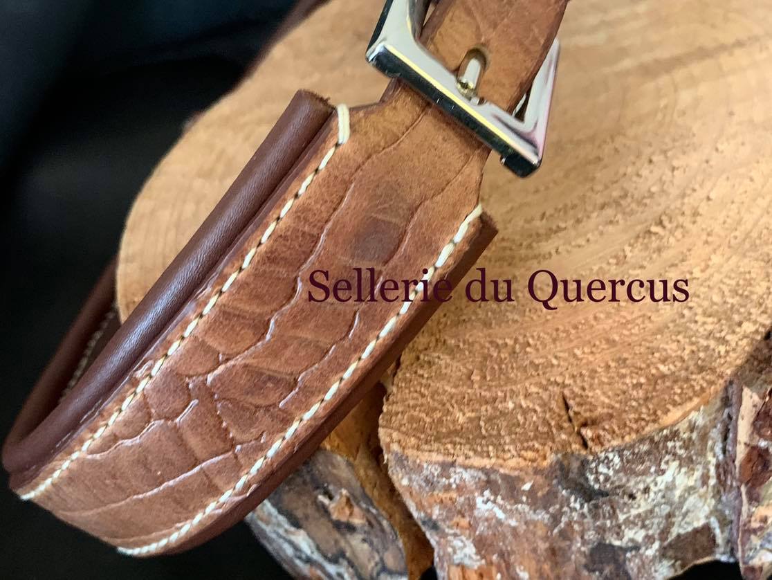 COLLIER CHIEN EN CUIR CROCO