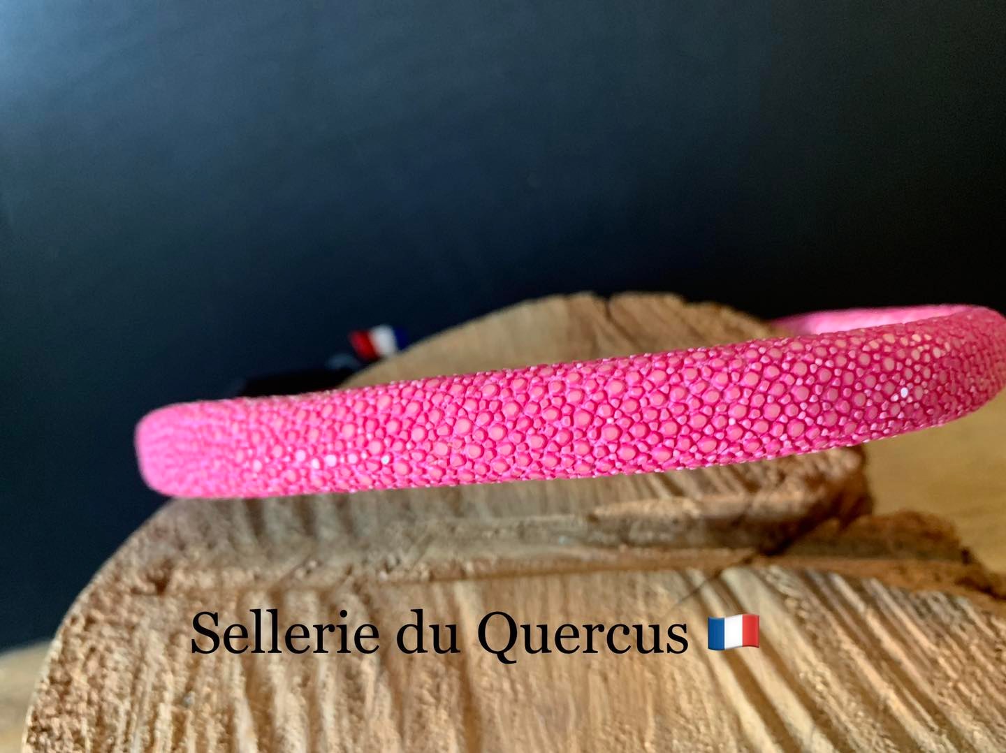 COLLIER CHIEN en galuchat cousu rond
