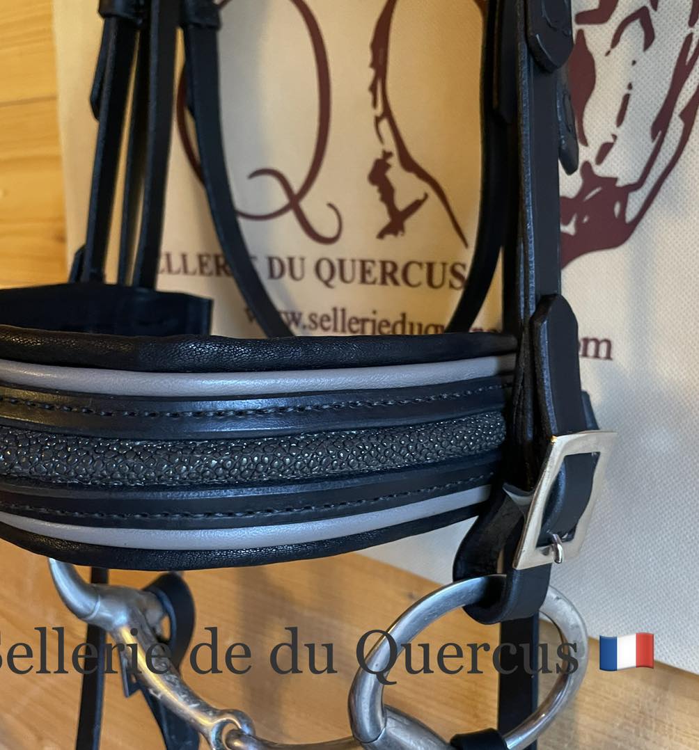 MUSEROLLE ZEUS EN GALUCHAT